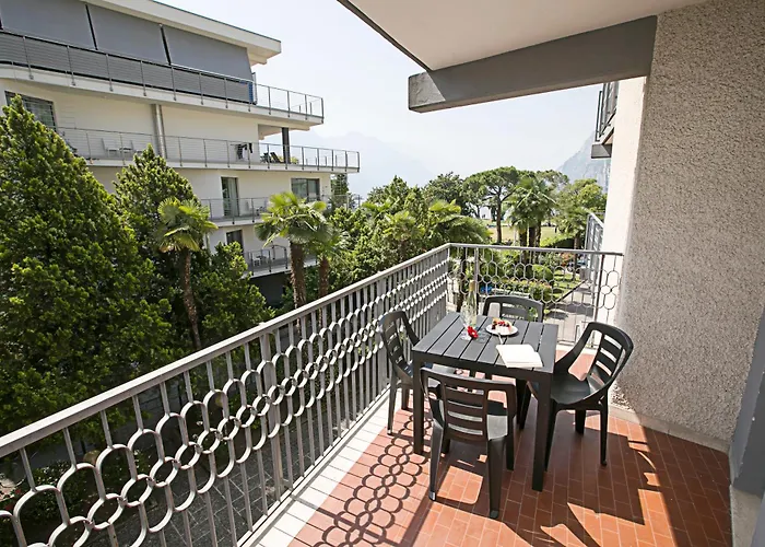 Riva Lago E Spiaggia Apartment 2 - Happy Rentals